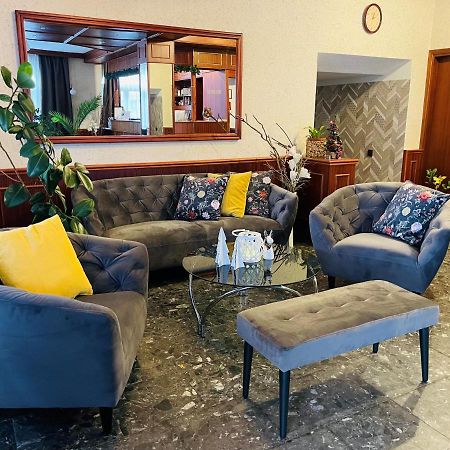 Patyi Etterem Es Hotel Bögöte Exteriör bild